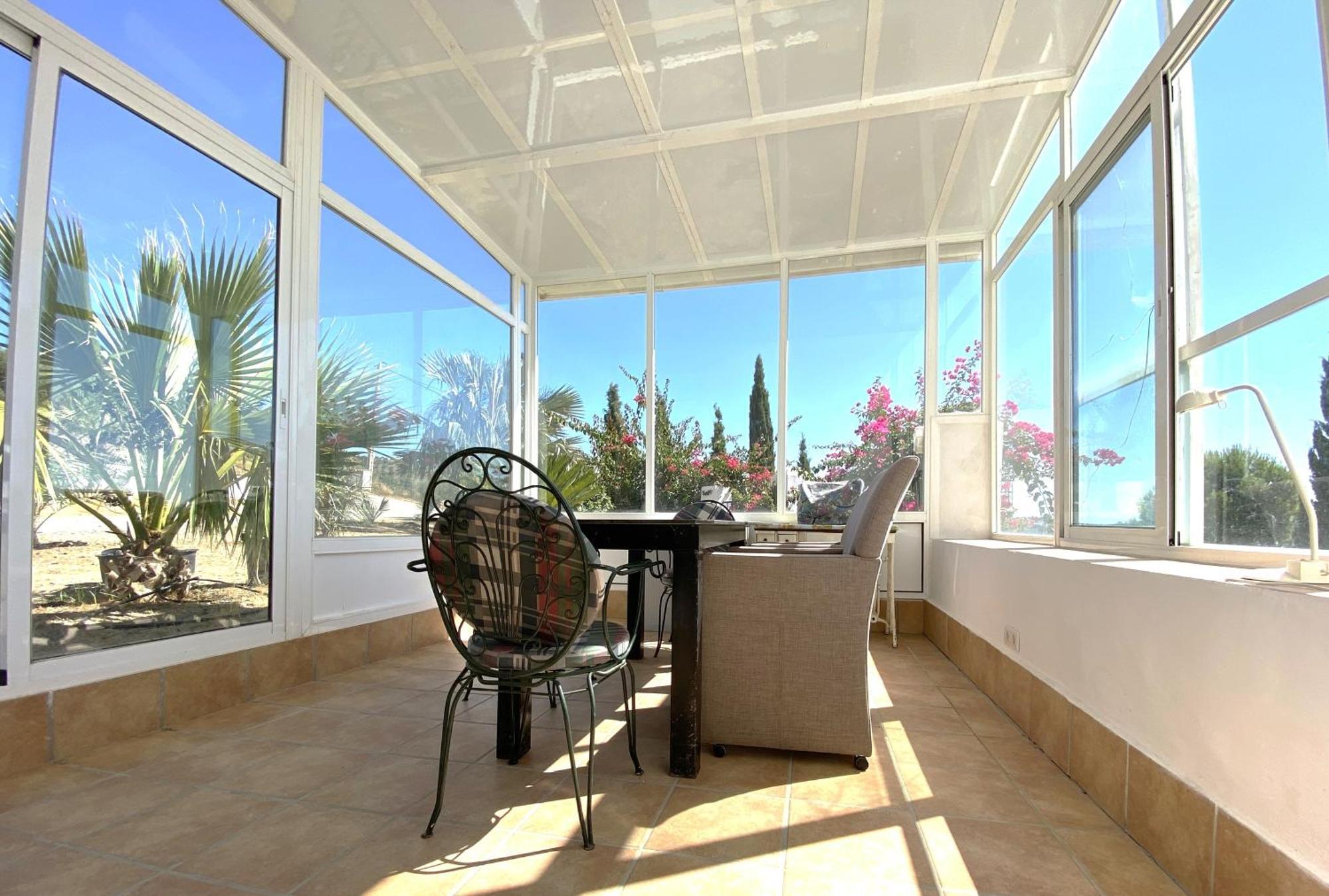 Castle Tower Ground Floor Apartment In Rural Holiday Park 'Cezanne' Tolox Eksteriør bilde