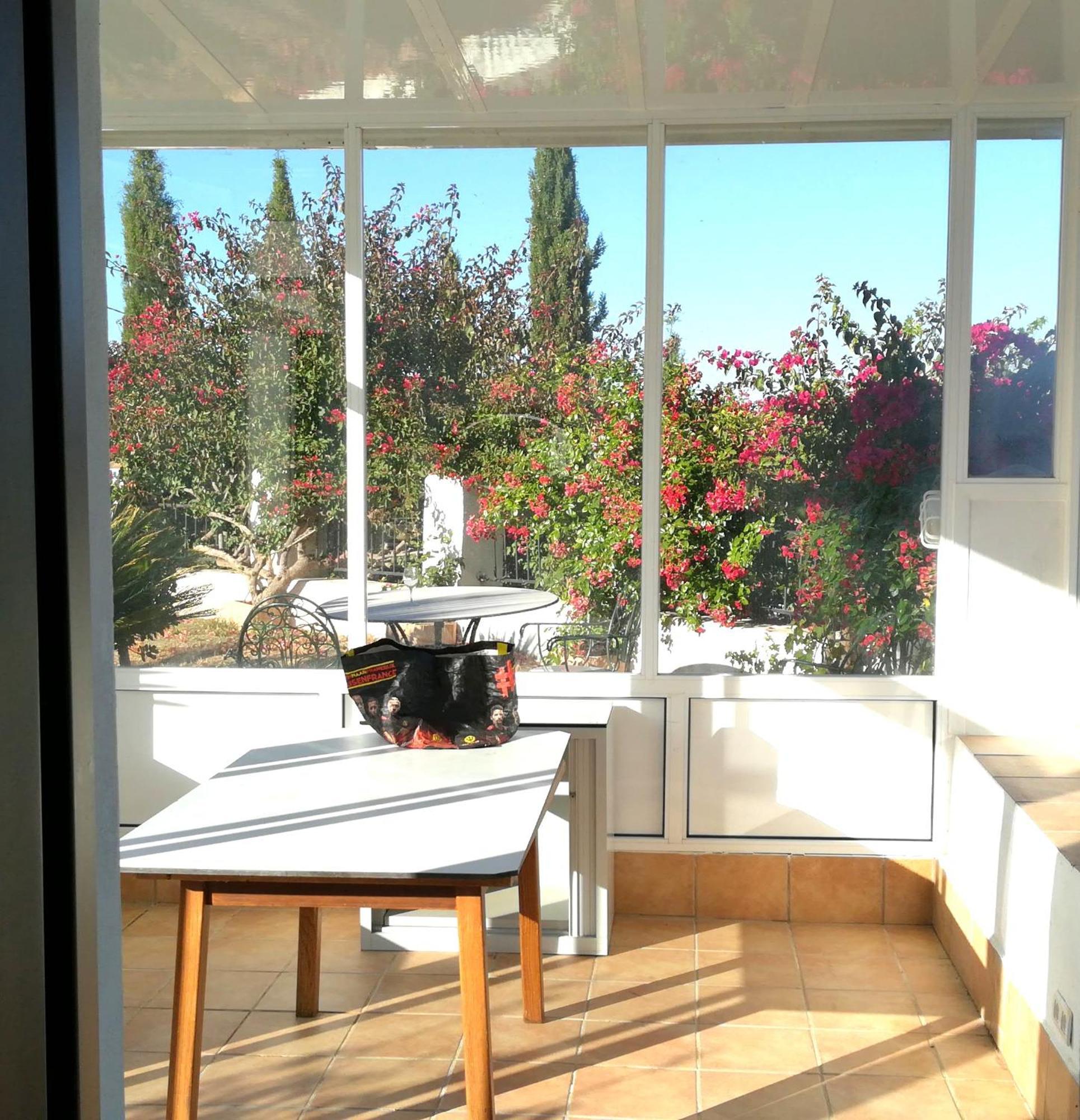 Castle Tower Ground Floor Apartment In Rural Holiday Park 'Cezanne' Tolox Eksteriør bilde